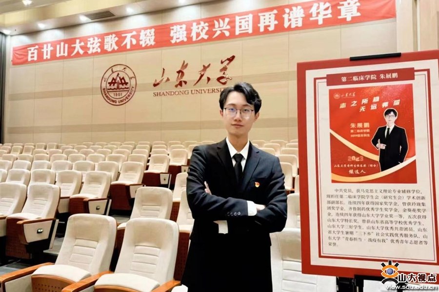 一张张定格的现场照中